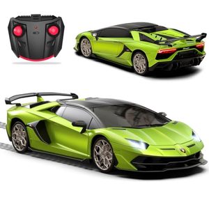 lot 2905 image: AEROQUEST 124 Lamborghini RC Car Aventador SVJ-Green  2.4GHz
