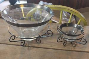 lot 3578 image: Vintage Serving Bowl Set