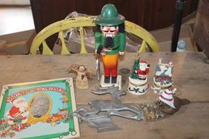 lot 3584 image: Vintage Wood Nut Cracker and More