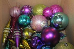 lot 3593 image: Box of Christmas Ornaments