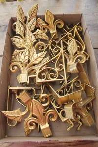 lot 3622 image: Vintage Gold Wrought Iron Shelf Brackets & More