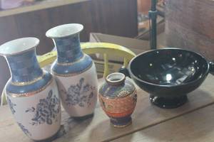 lot 3626 image: Vintage Vases and Dcor Bowl