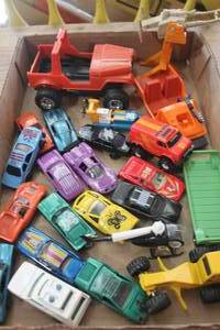 lot 3632 image: Flat of Matchbox  Cars and More