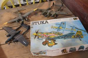 lot 3639 image: 3 Vintage Model Airplanes & More