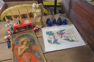 lot 3657 image: Antique 1909 Christmas Book, Ornaments & More