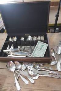 lot 3666 image: Vintage Silverware in Box