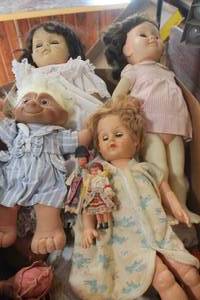 lot 3689 image: Vintage Troll Doll and More need cleaning