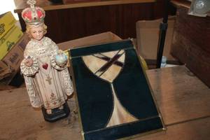 lot 3692 image: Vtg. Religious statue wdamage & Beautiful Stained Glass