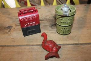 lot 3696 image: Vintage Cast Iron Banks & More