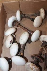 lot 3732 image: Antique White Porcelain Door Knobs