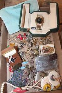 lot 3747 image: IOB Seiko Mens Watch untested & More Jewelry