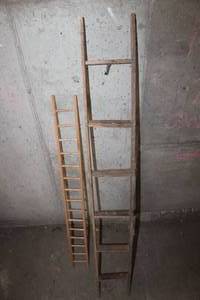 lot 3770 image: Wood Dcor Ladders Tallest one is 3 Foot Tall