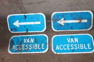 lot 3781 image: Vintage Metal Arrow Sign and More