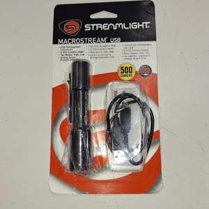lot 48039 image: Streamlight Macrostream USB Everyday Carry Flashlight