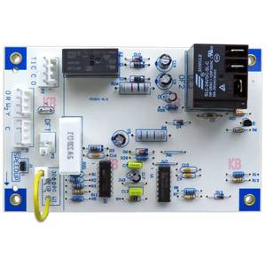 lot 28957 image: HK32EA001 HK32EA007 Defrost Control Board for Carrier Heat Pump Systems - Retail $30