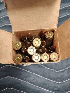 lot 27944 image: standard 7.62x51mm Rounds - 19 Ct