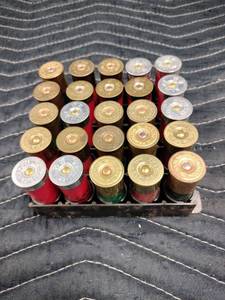lot 27980 image: assortment of 12-gauge shotgun shells - 25 Ct