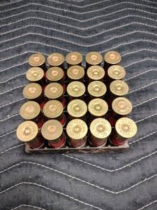 lot 27981 image: assortment of 12-gauge shotgun shells - 25 Ct