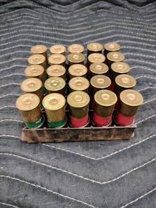 lot 27983 image: assortment of 12-gauge shotgun shells - 25 Ct