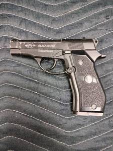 lot 27998 image: Blackwater M84 full metal 4.5mm CO2 airgun BB pistol