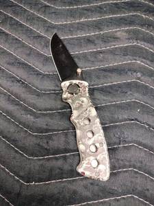 lot 60984 image: Snake Eye Skulls Zombie Pocketknife Stainless Steel Blade