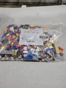 lot 21179 image: Bag of building blocks