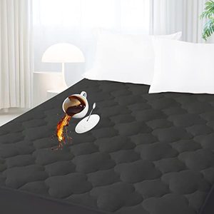 lot 21181 image: Waterproof Mattress Pad, Quilted Filling, 8-21 Deep Pocket - Cal King