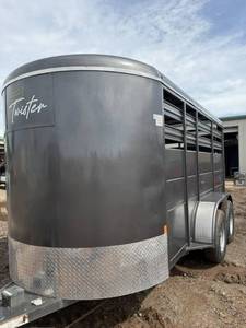 lot 9000C image: 2023 Delta Manufacturing 16ft Double Axle Stock Trailer