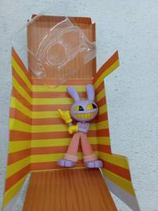 lot 19882 image: The Amazing Digital Circus Jax Vinyl Figure Encore