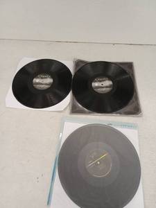 lot 19888 image: Creed Greatest Hits Double Vinyl Record And Nina Simone Pastel Blues