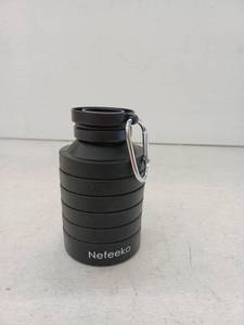lot 19898 image: Nefeeko Collapsible Water Bottle w Carabiner