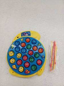 lot 19908 image: Pressman Lets Go Fishin Game