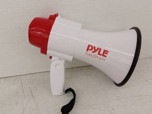 lot 19924 image: Pyle PMP35R Megaphone w Siren Recording Playback