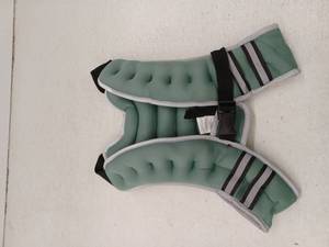 lot 19973 image: CAP 12lb Weighted Vest