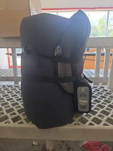 lot 541 image: Inflatable Sleeping Pad - Retail $0