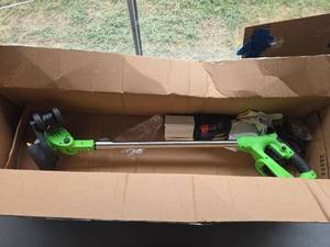 lot 622 image: Electric Weed Wacker - Retail $0