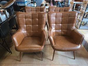 lot 8747 image: Yaheetech Leather Wing Back Accent Chairs - Set of 4