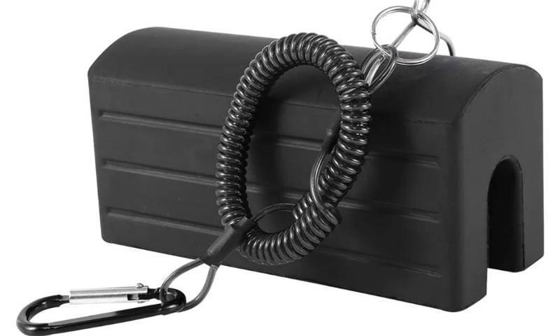 lot 27395 image: Boat Transom Saver, Outboard Motor Support, Single Ram Wedge, Boat Accessories, Equipped with a Slip Rope and Reducing Potential Damage Caused by Road Vibrations and Bumps - Retail $21