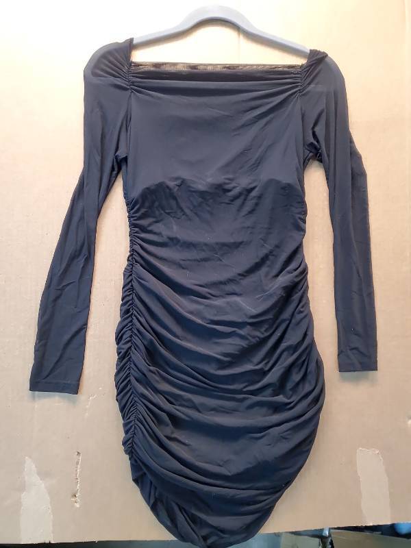 lot 17179 image: Black Ruched Long Sleeve Bodycon Mini Dress M - Retail $20