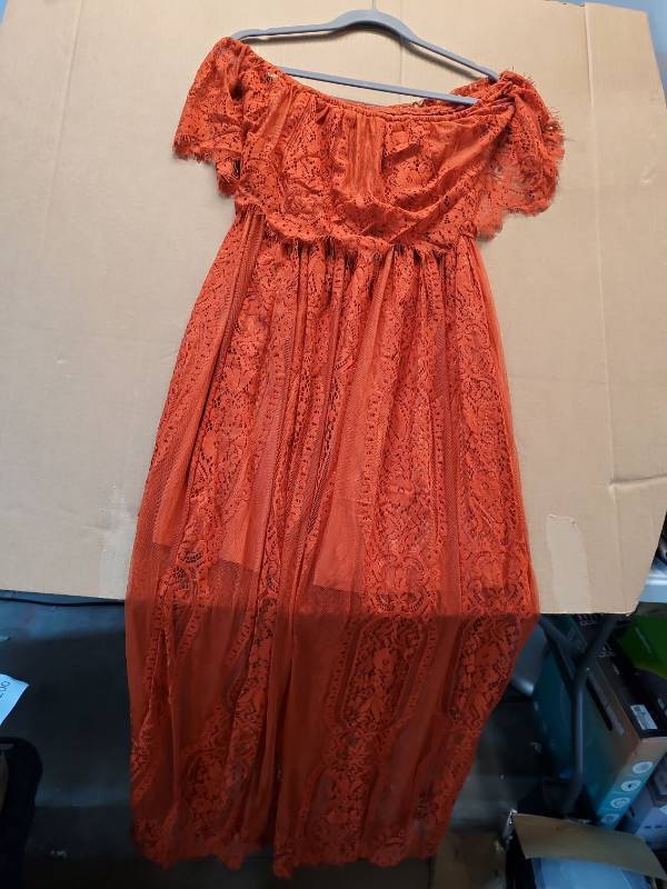 lot 17191 image: Orange Lace Off-Shoulder Maxi Dress S - Retail $25