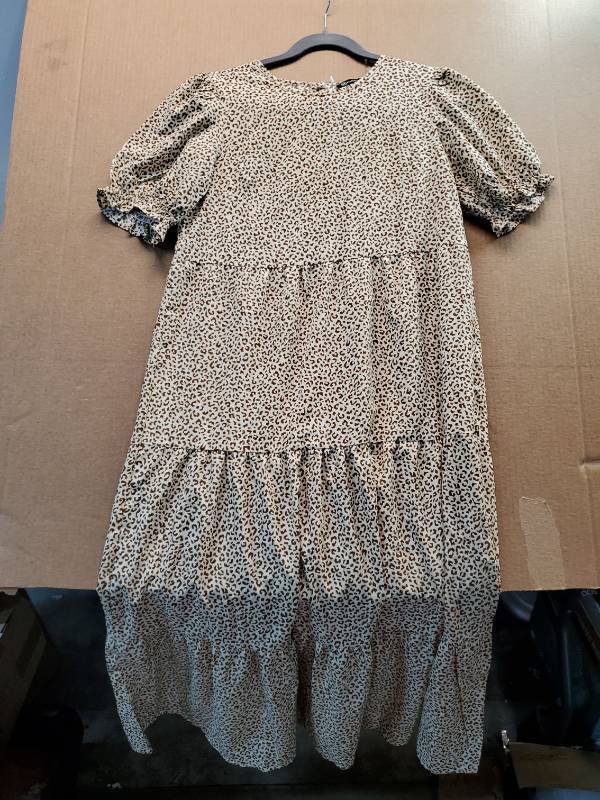 lot 27686 image: Leopard Print Tiered Midi Dress S - Retail $20