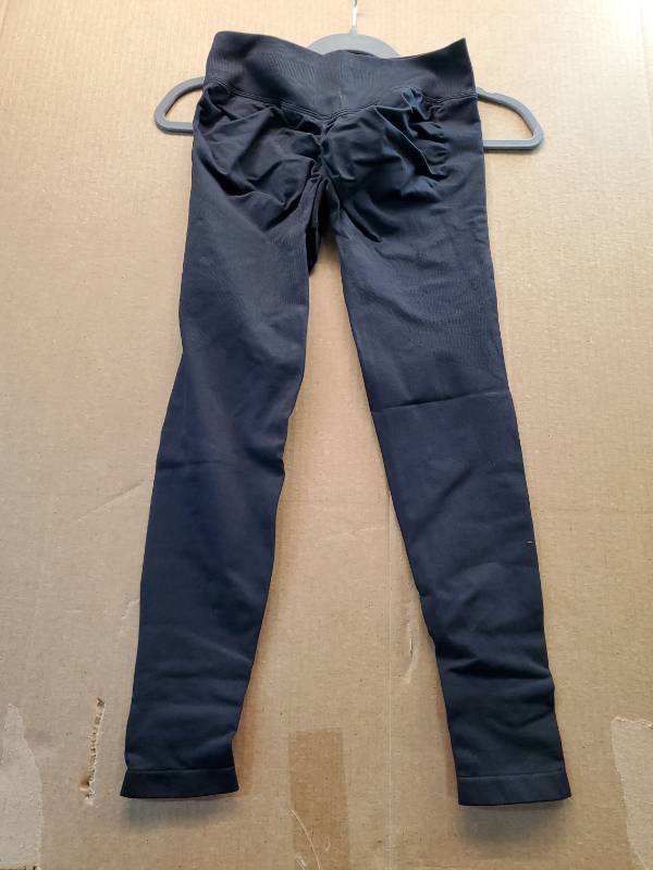 lot 27733 image: Black High-Waist Scrunch Leggings S  - Retail $12