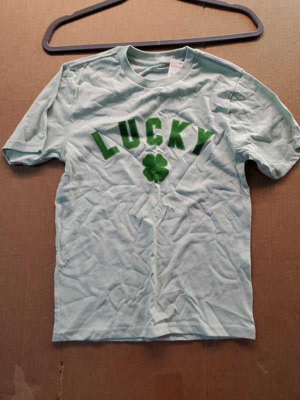 lot 27744 image: Lucky Shamrock Graphic T-Shirt Y8 - Retail $8