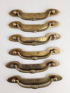 lot 72 image: 6 Brass Drawer Pulls with Ball Finials and Mounting Plates