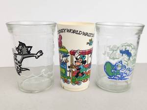 lot 117 image: Vintage Character Glass Lot Welchs Jelly Jar Disney