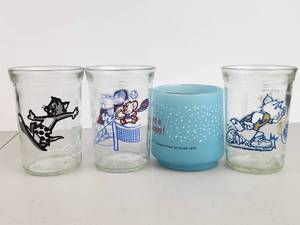 lot 119 image: Vintage Welchs Jelly Jar Glasses Lot 1978 Universal Press Syndicate Ziggy
