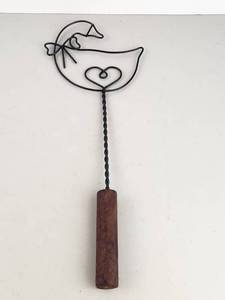 lot 131 image: Vintage Wire Rug Beater Swan Wood Handle
