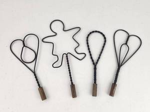 lot 133 image: Vintage Mini Wire Rug Beaters Primitive Rustic Country