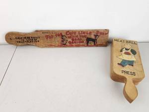 lot 145 image: Wooden Utensil Set 2 Pieces Meatball Press Paddle Oh Fah-Q