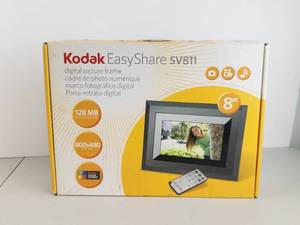 lot 199 image: Kodak EasyShare SV811 8 inch Digital Picture Frame 128 MB